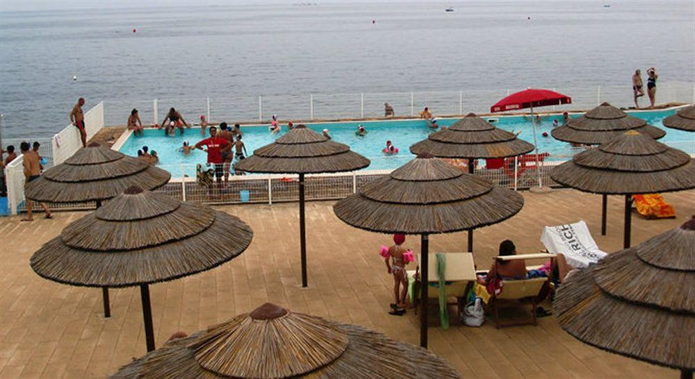 Baia Sangiorgio Hotel & Beach Club Бари Экстерьер фото