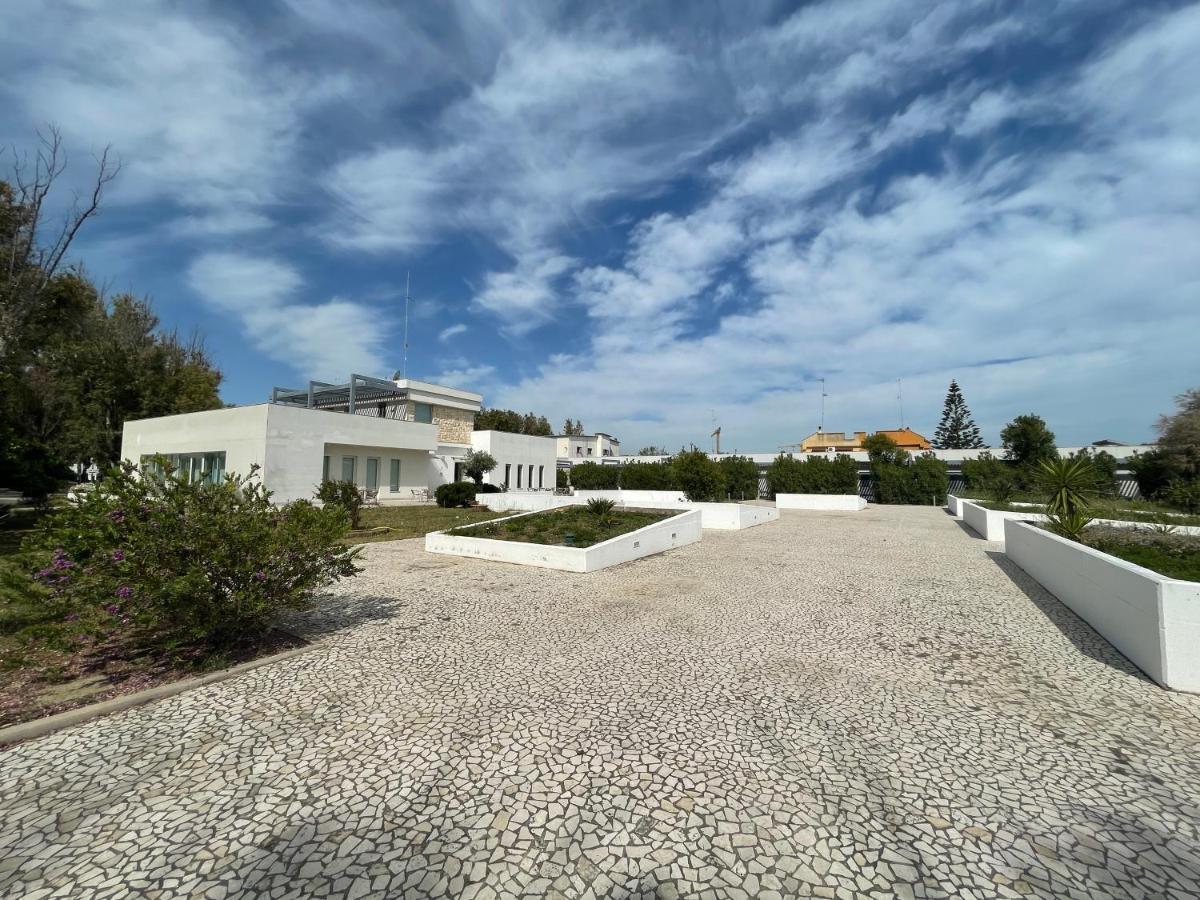 Baia Sangiorgio Hotel & Beach Club Бари Экстерьер фото