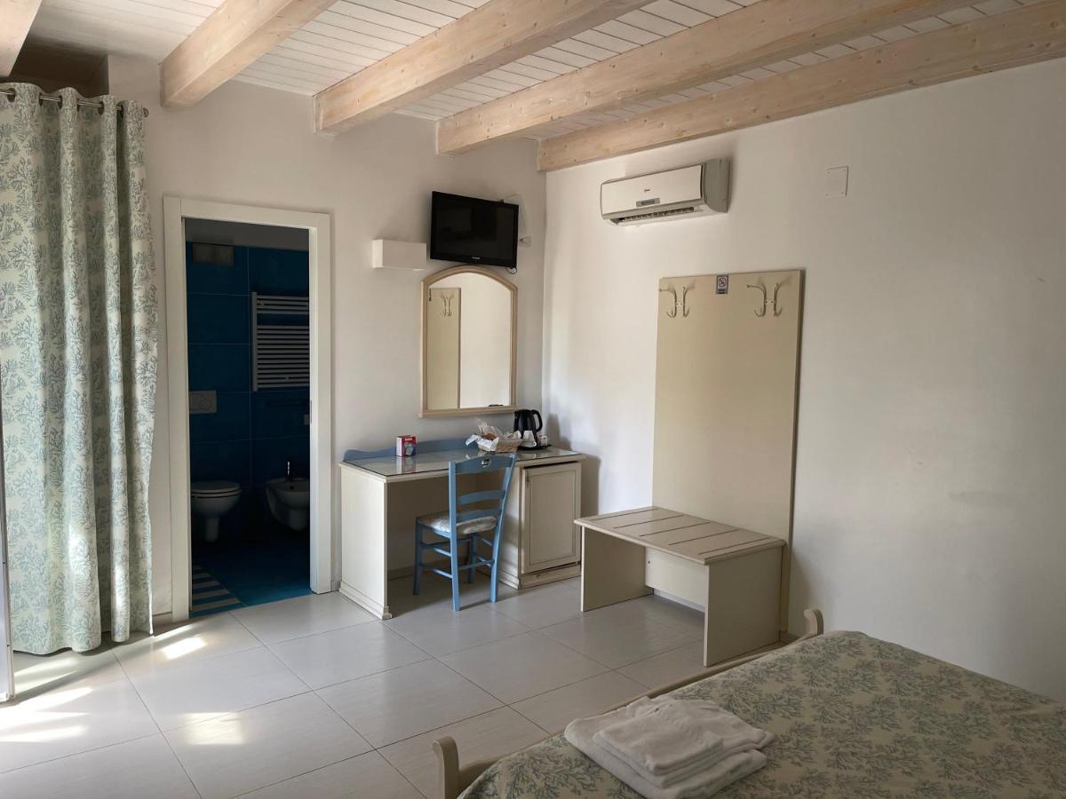 Baia Sangiorgio Hotel & Beach Club Бари Экстерьер фото