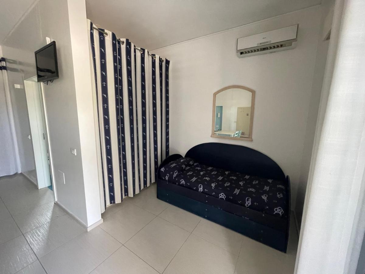Baia Sangiorgio Hotel & Beach Club Бари Экстерьер фото