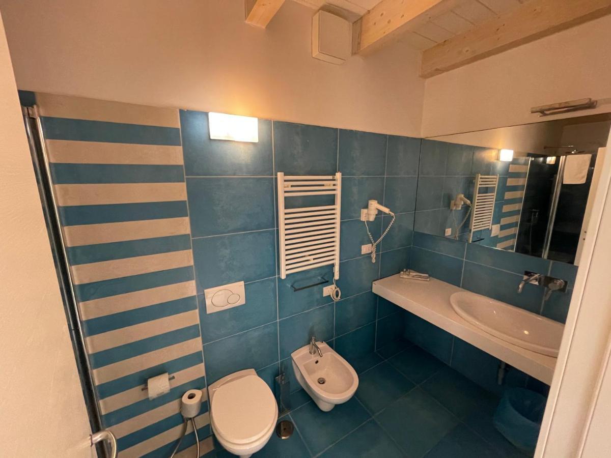 Baia Sangiorgio Hotel & Beach Club Бари Экстерьер фото